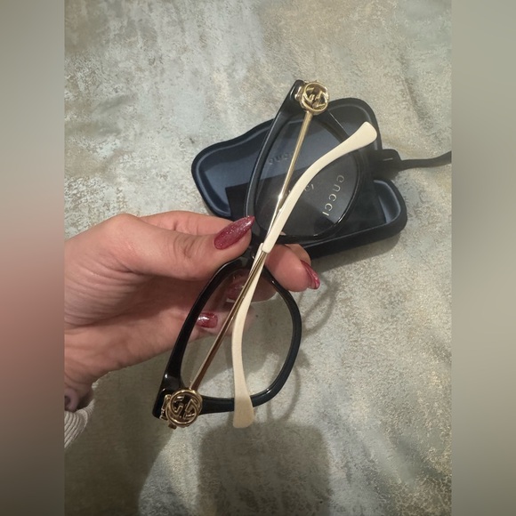 Gucci eye glasses - Picture 4 of 5